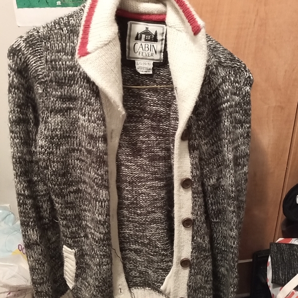 Laine - Picture 1 of 3